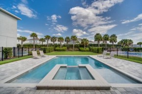 Brand New Encore Resort 5 Bed Resort Home villa